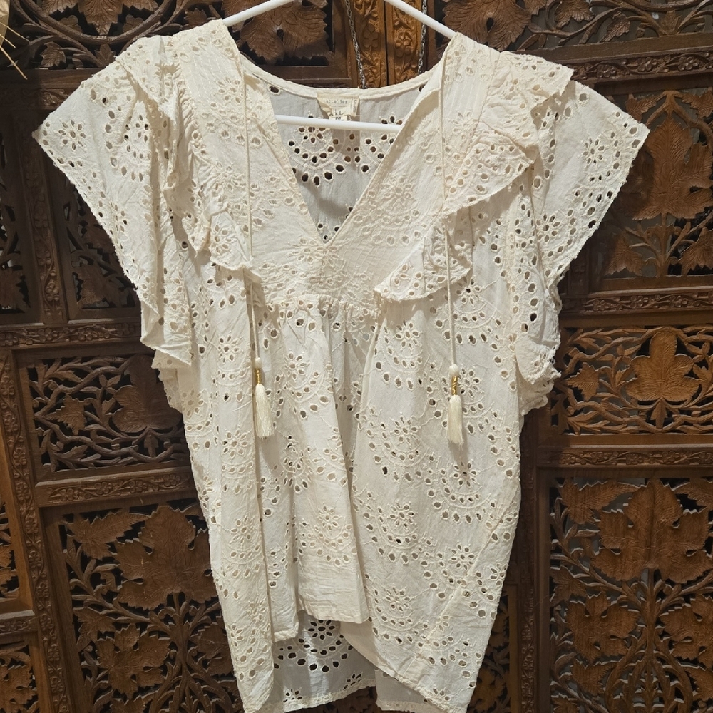 Chic Ivory Eyelet Lace Blouse